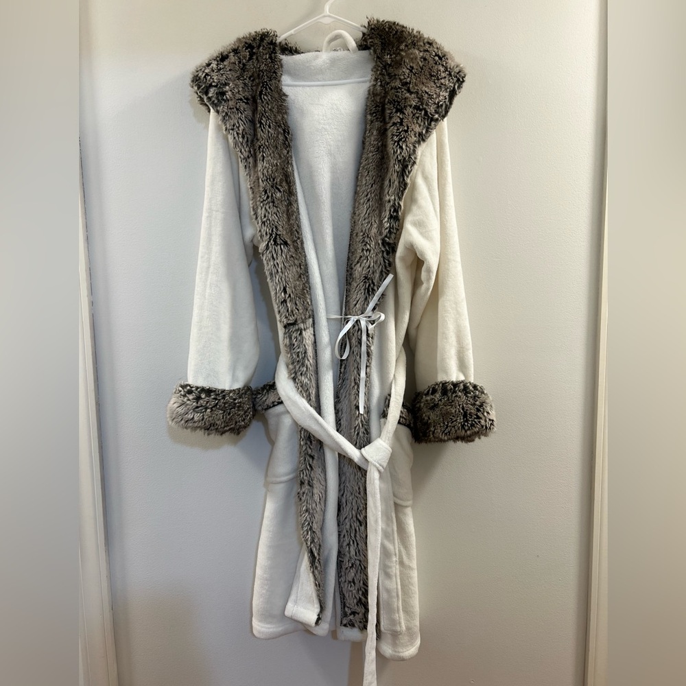 06. Pottery Barn Robe